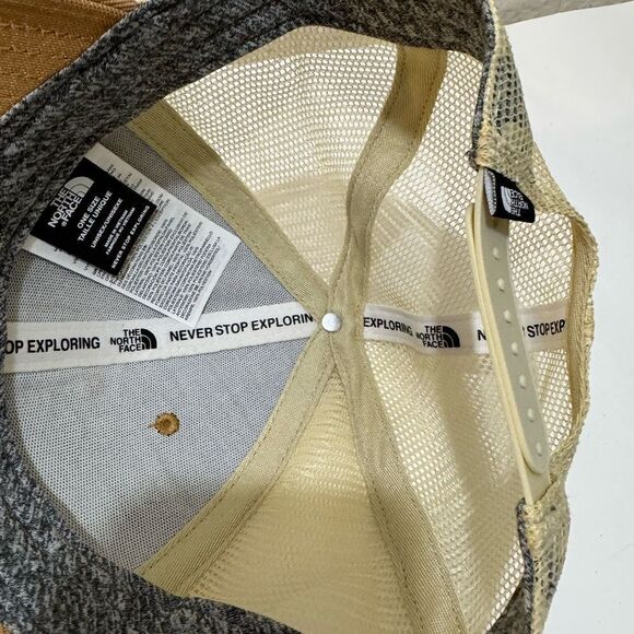 NWOT North Face Trucker Cap SnapBack Mesh Cap Embroidered Bear Tan - Picture 6 of 10